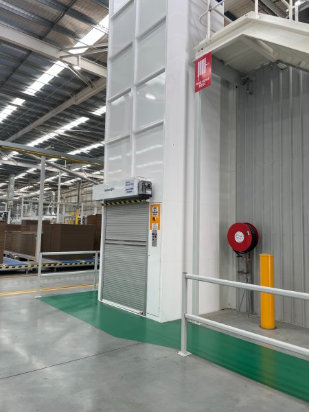 freestanding goods personnel hoists